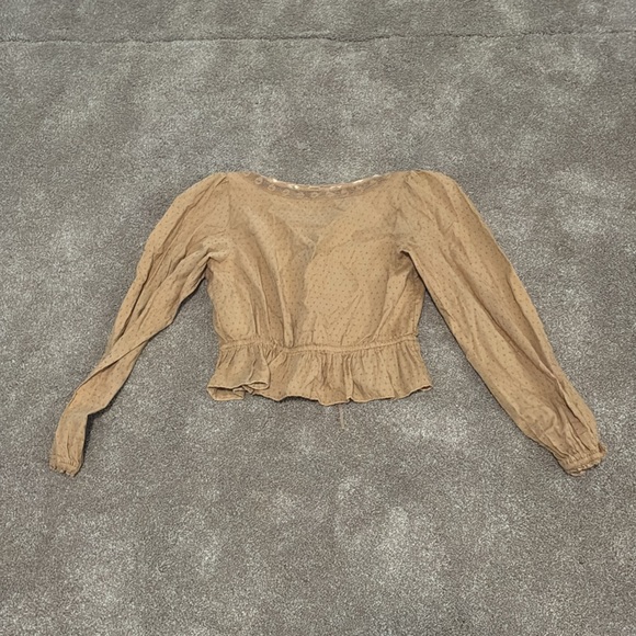 American Eagle Outfitters Tan Long Sleeve Blouse - Picture 3 of 3